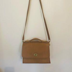 Vintage Coach Shoulder bag.